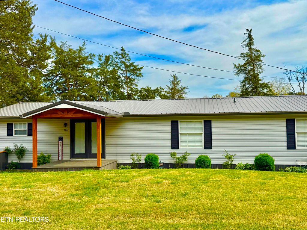 Photo of 546 Shawnee Drive, Jacksboro, TN 37757 (MLS # 1336273)