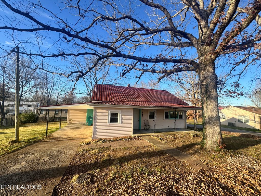 Photo of 248 North St, Crossville, TN 38555 (MLS # 1322205)