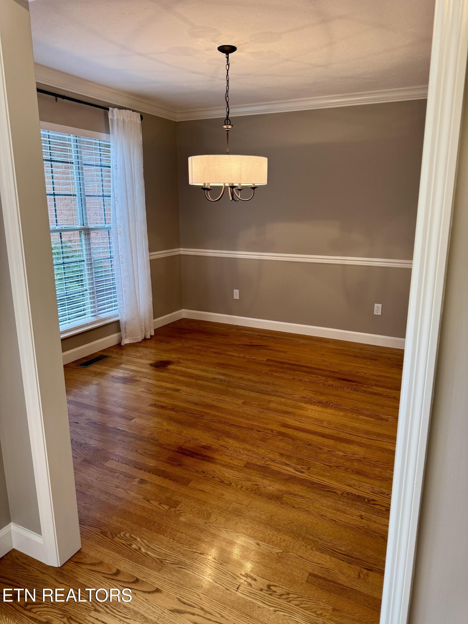 2381 Conners Creek Circle