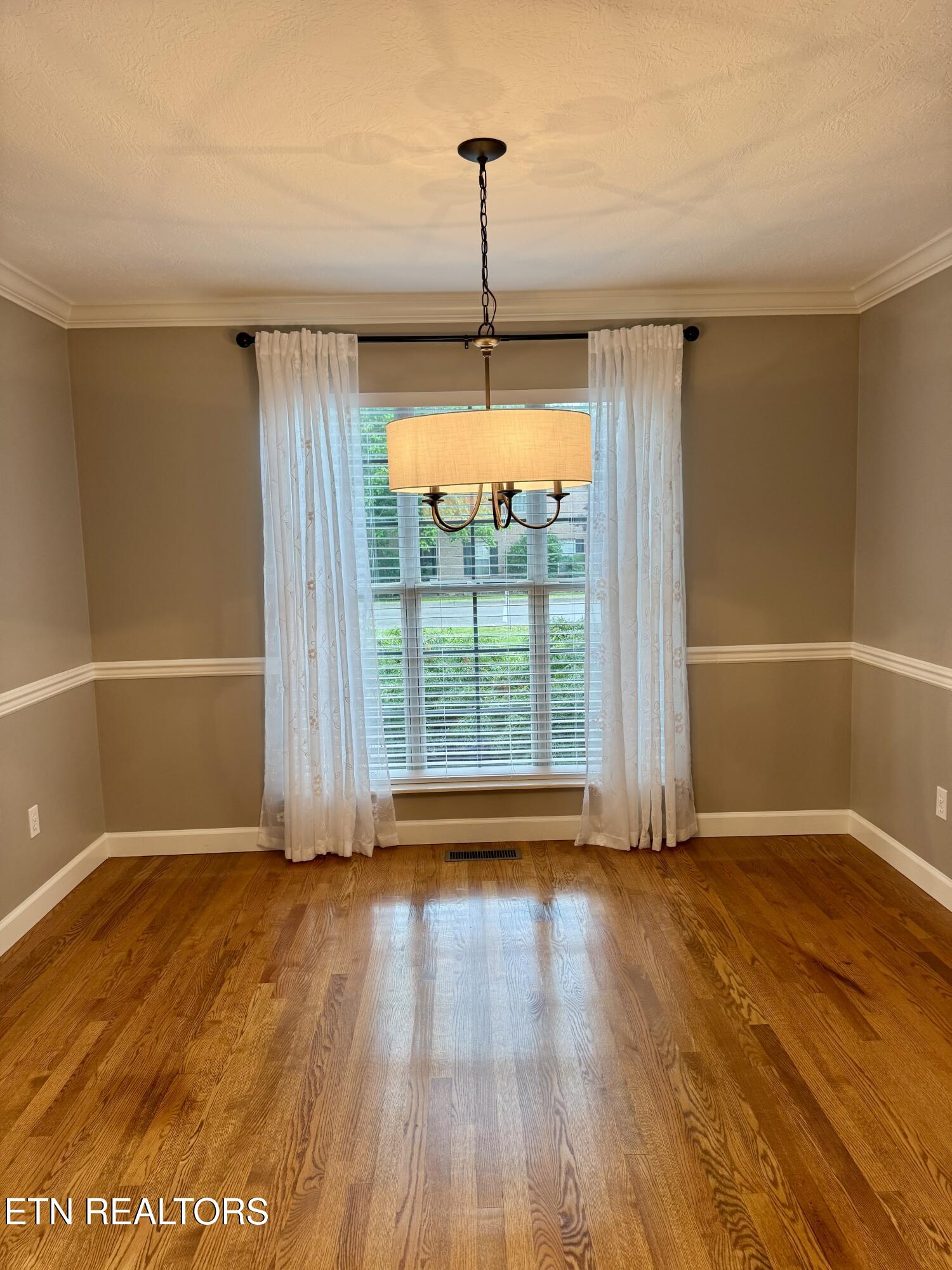 2381 Conners Creek Circle