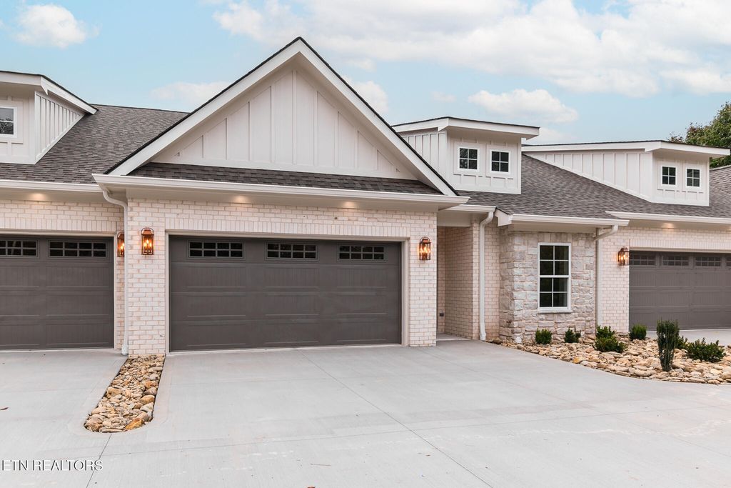 Photo of 109 Alpine Drive, Clinton, TN 37716 (MLS # 1340800)