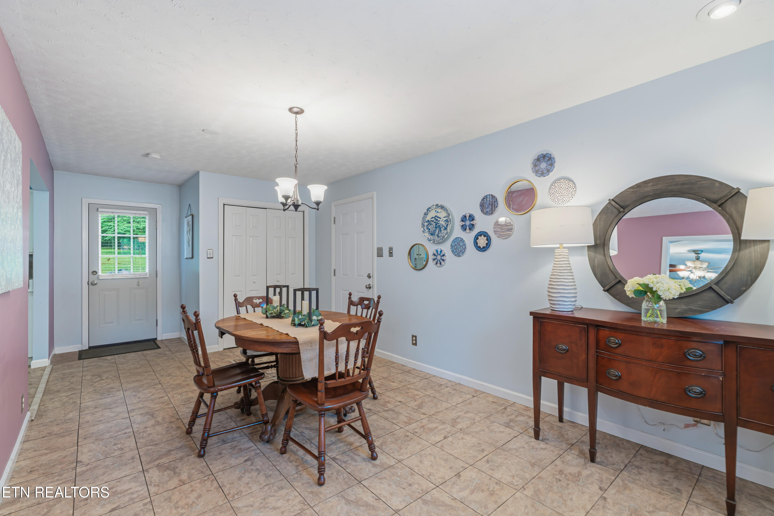 1005 Bardill Lane