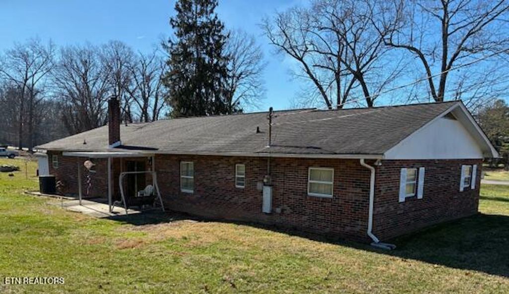 Photo of 4754 Douglas Dam Rd, Strawberry Plains, TN 37871 (MLS # 1326394)