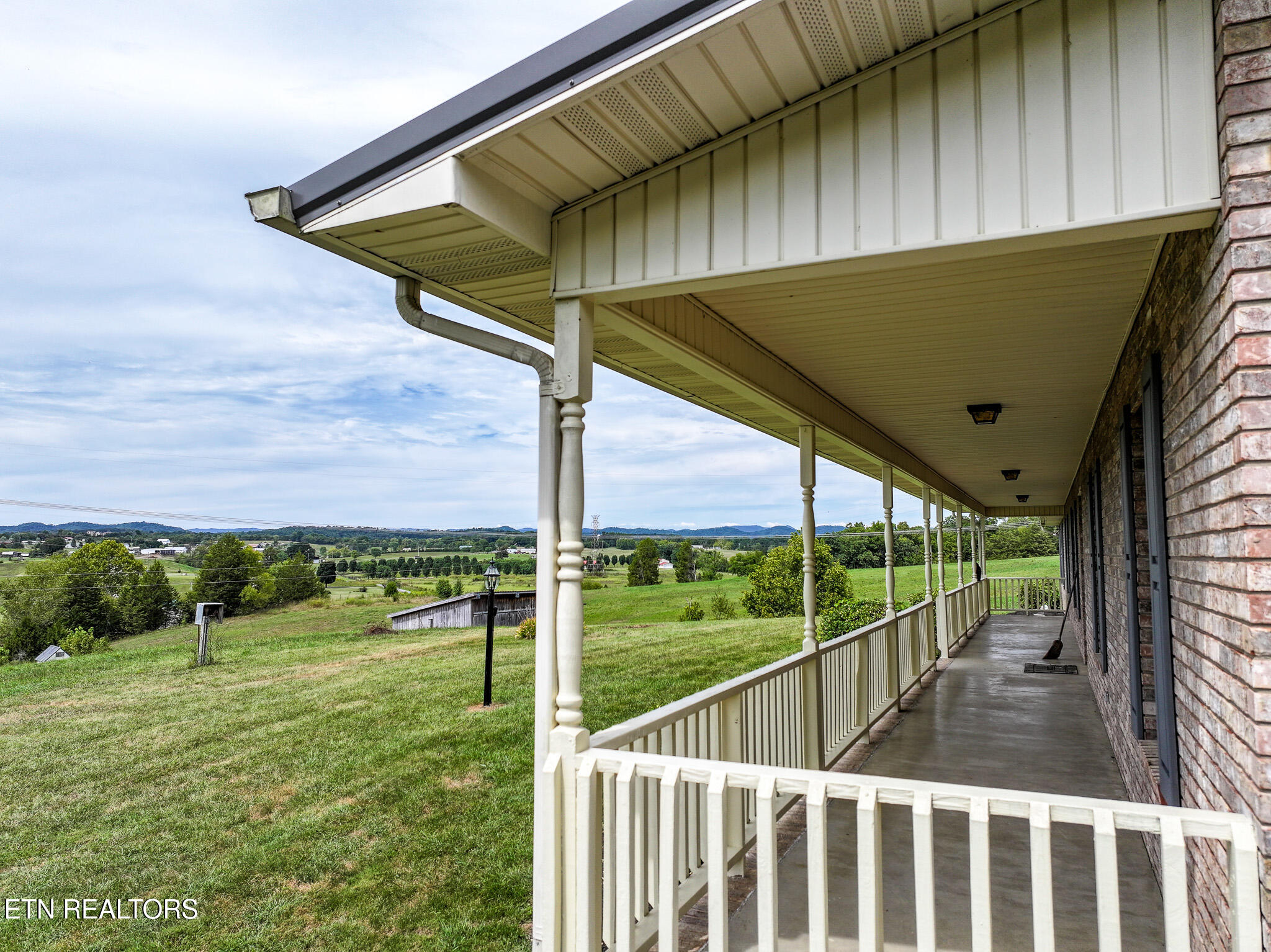 887 Berry Rd