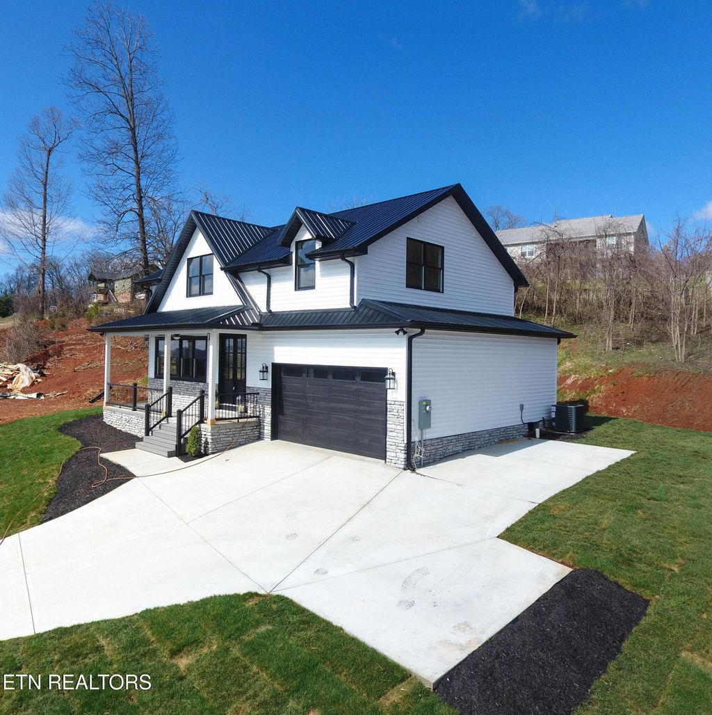 Photo of 130 Middle Glen Rd, Maynardville, TN 37807 (MLS # 1327577)