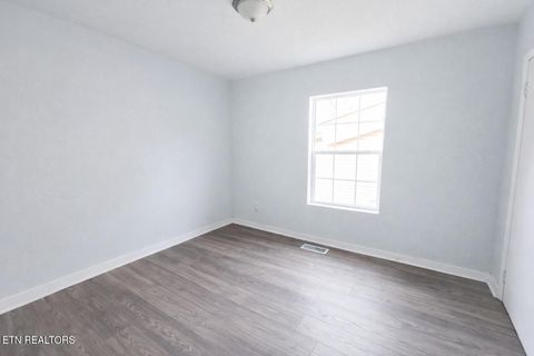 Tiny photo for 1619 Worth St, Knoxville, TN 37917 (MLS # 1338660)