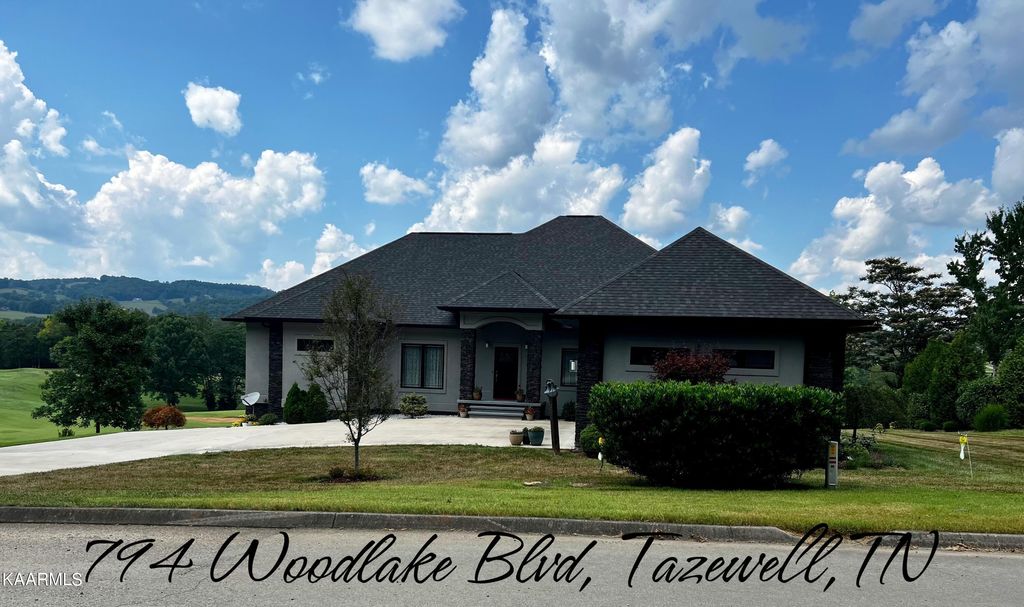 Photo of 794 Woodlake Blvd, Tazewell, TN 37879 (MLS # 1234686)