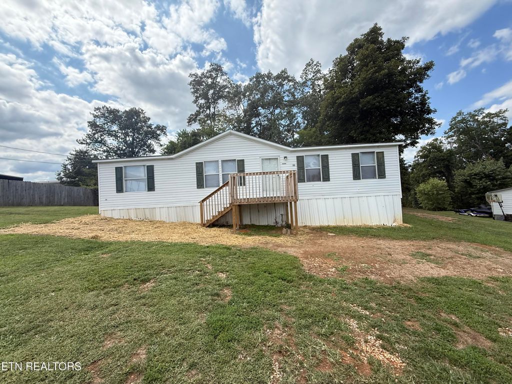 Photo of 839 BRUNER Rd, Strawberry Plains, TN 37871 (MLS # 1314849)