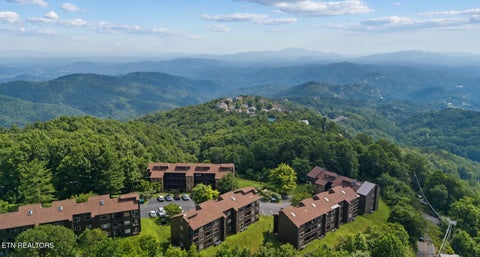 Photo of 1380 Ski View Drive #UNIT 5101, Gatlinburg, TN 37738 (MLS # 1355169)