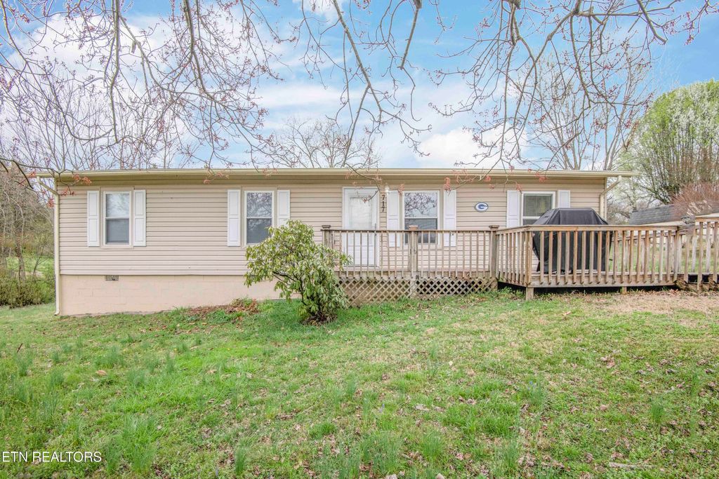 Photo of 717 Bernard Ave, Rockwood, TN 37854 (MLS # 1331599)