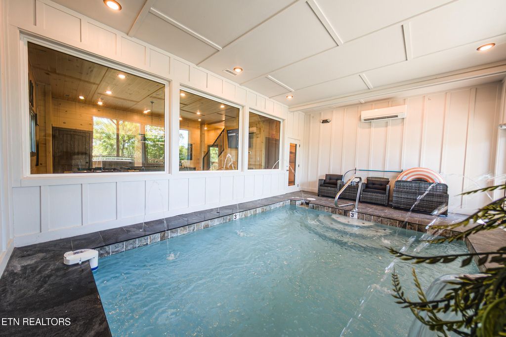 Photo of 1258 Reedmont Way, Sevierville, TN 37876 (MLS # 1332500)