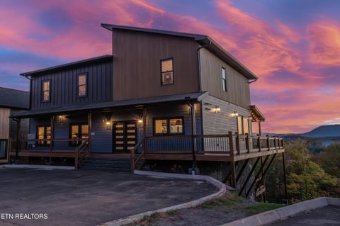 Photo of 1258 Reedmont Way, Sevierville, TN 37876 (MLS # 1332500)