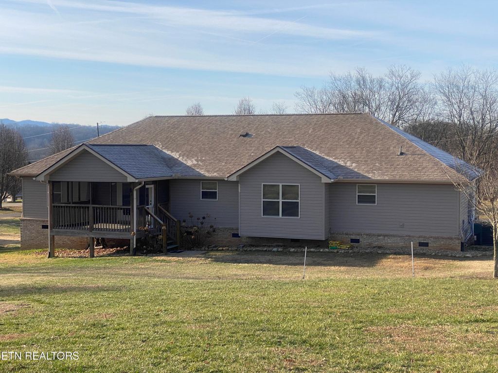 Photo of 2449 Oakview Lane, Sevierville, TN 37876 (MLS # 1327196)