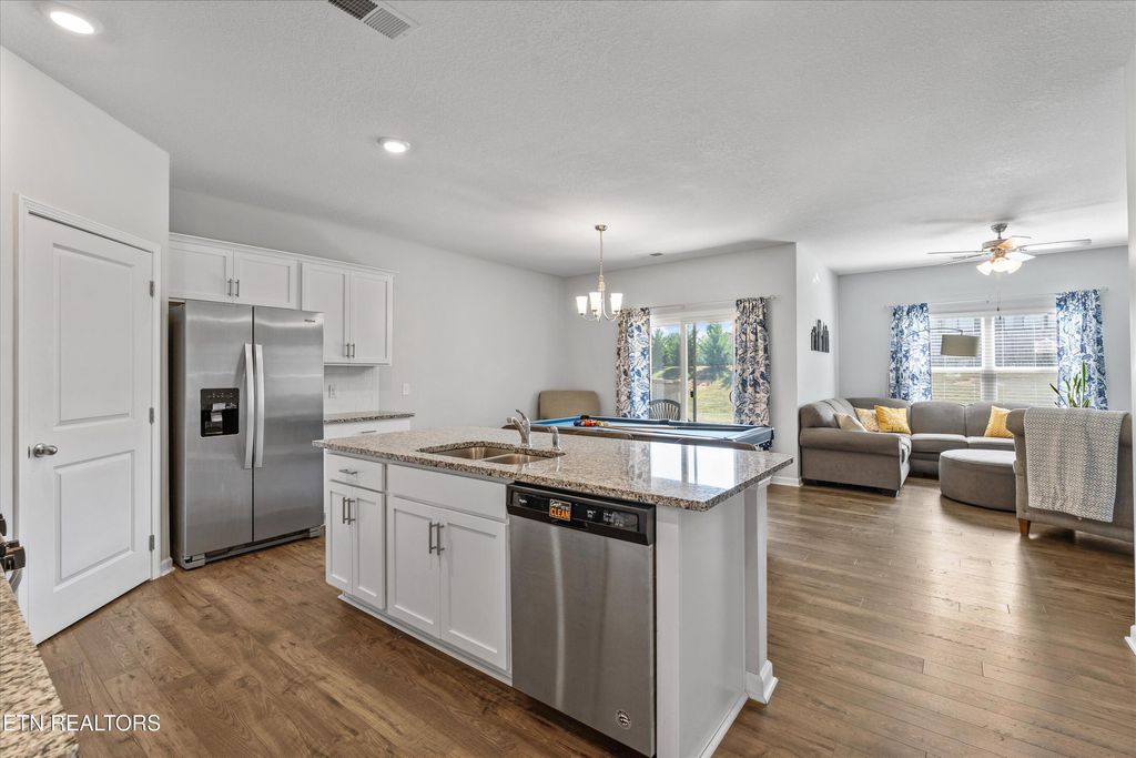 Photo of 513 Cedar Park Drive, Loudon, TN 37774 (MLS # 1316108)