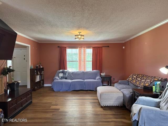 2505 Kenwood Drive