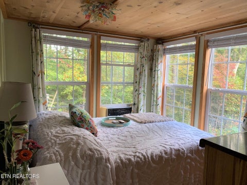 Tiny photo for 124 Lincoln Court, Harrogate, TN 37752 (MLS # 1355743)