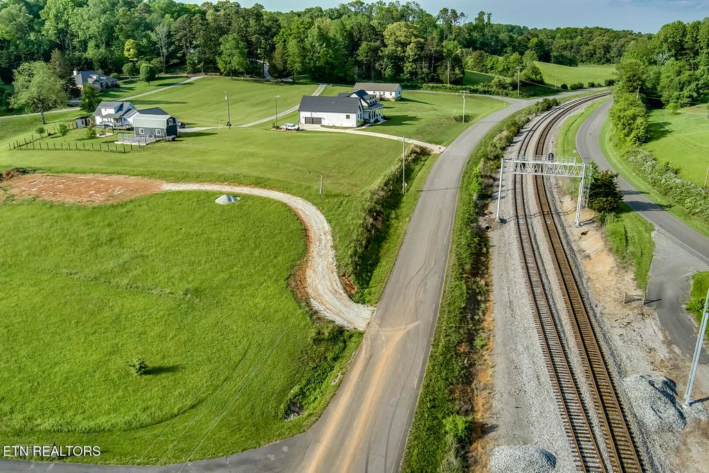 Photo of 139 Hearthside Rd Rd, Clinton, TN 37716 (MLS # 1322851)