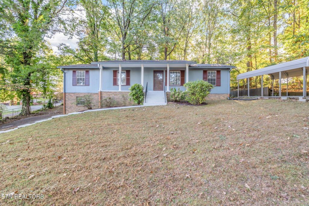 Photo of 127 County Road 622, Etowah, TN 37331 (MLS # 1319414)