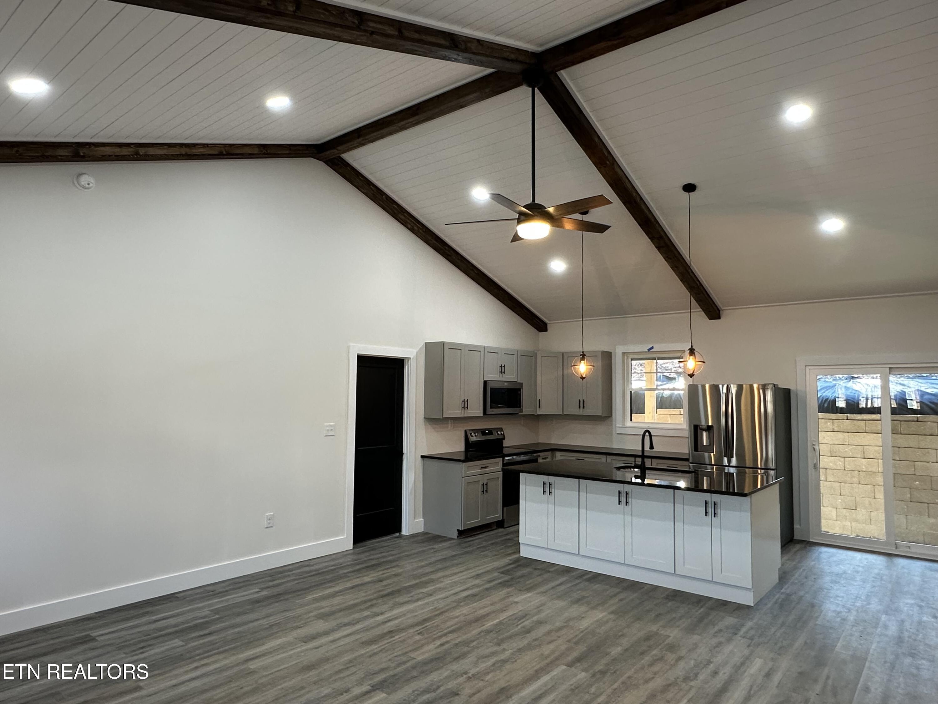 520 Ridge Rd
