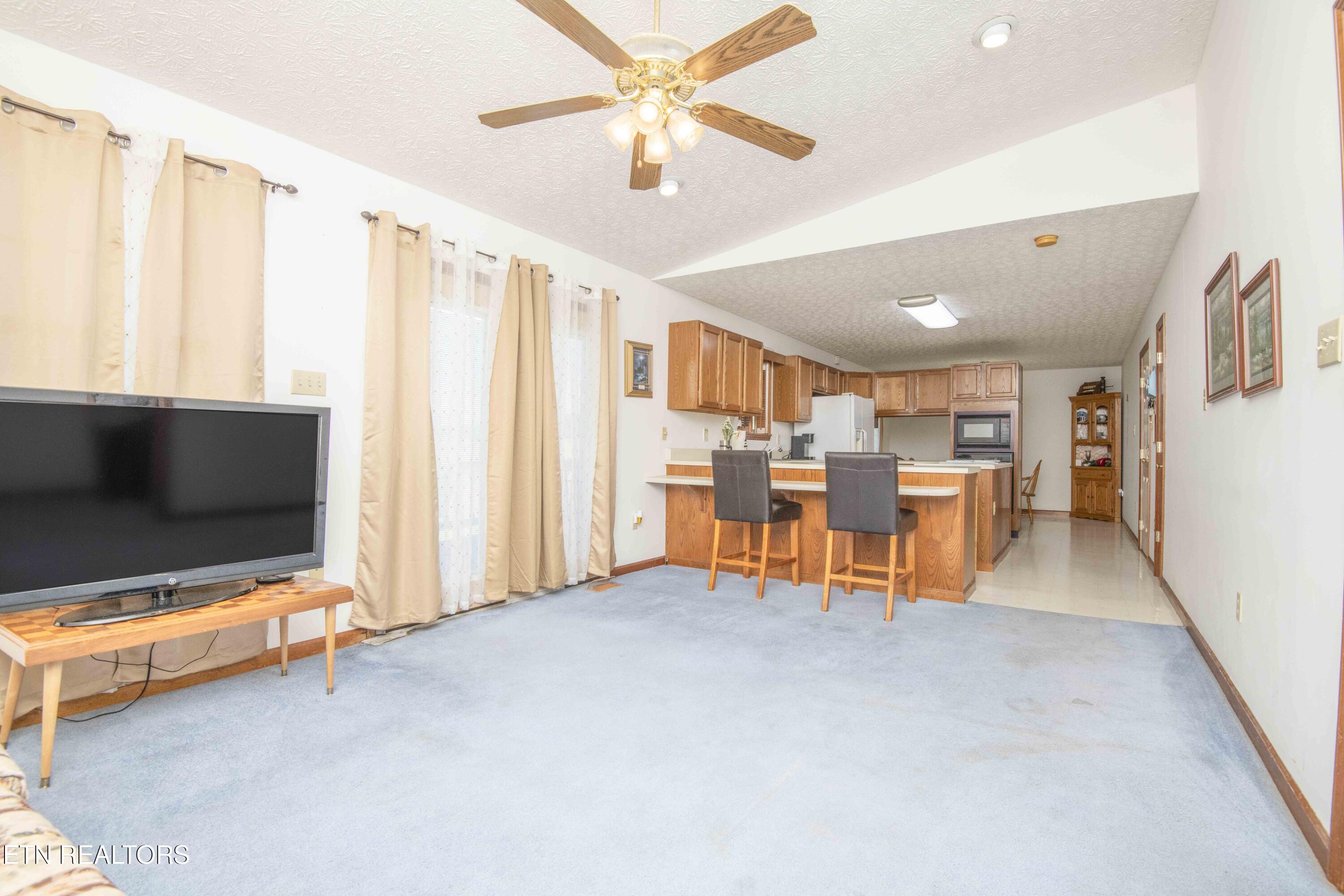 101 Big Valley Rd