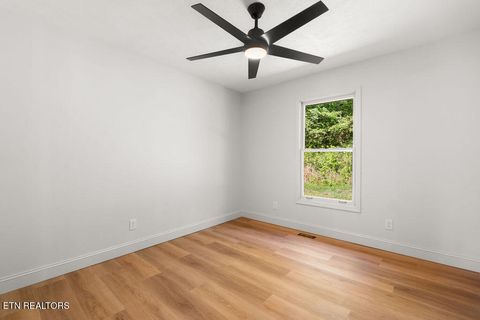 Tiny photo for 12515 Yarnell Rd, Knoxville, TN 37932 (MLS # 1339056)