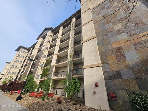 Photo of 124 Plaza Drive #2407, Pigeon Forge, TN 37863 (MLS # 1337221)