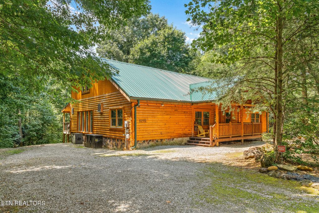 Photo of 225 Amet Way, Cosby, TN 37722 (MLS # 1328505)