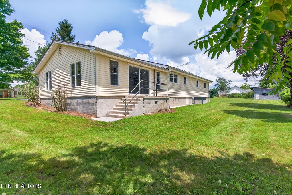 Photo of 295 Bilbrey Rd, Crossville, TN 38571 (MLS # 1340692)