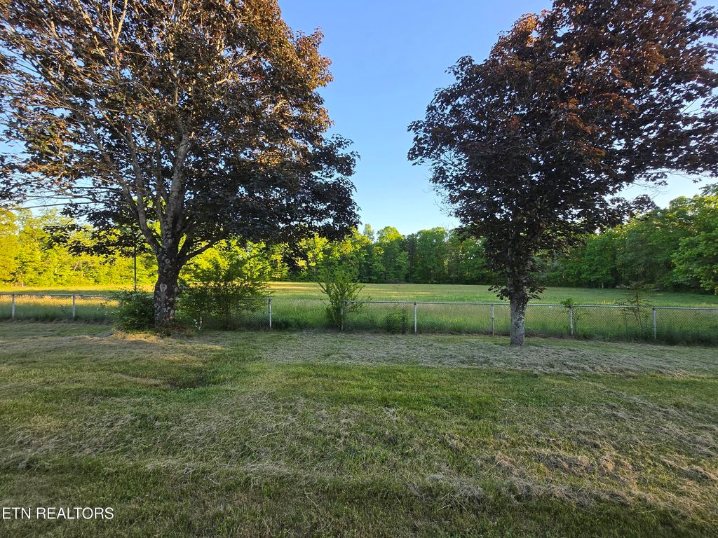 Photo of 295 Bilbrey Rd, Crossville, TN 38571 (MLS # 1340692)