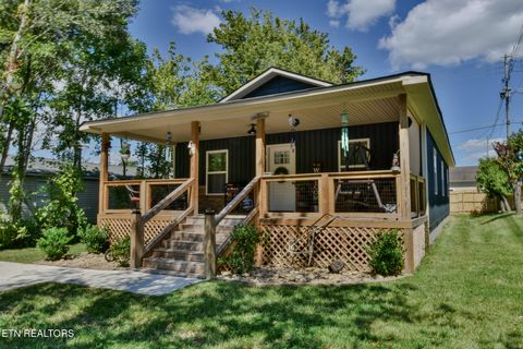 Photo of 412 E 3Rd St, Rocky Top, TN 37769 (MLS # 1313597)