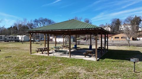 Tiny photo for 1008 N Main St, Sweetwater, TN 37874 (MLS # 1330349)