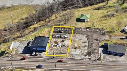 Tiny photo for 1008 N Main St, Sweetwater, TN 37874 (MLS # 1330349)