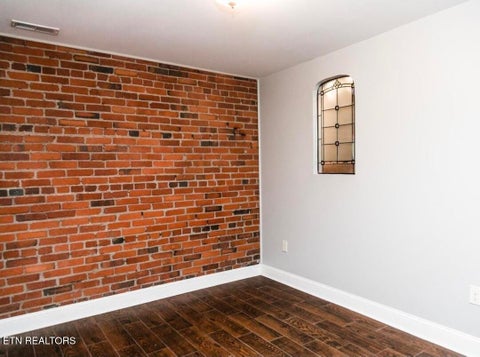 Tiny photo for 115 E Harper Ave, Maryville, TN 37804 (MLS # 1360057)