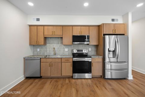 Tiny photo for 131 W Anderson Ave #302, Knoxville, TN 37917 (MLS # 1327032)