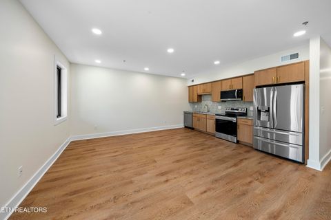 Tiny photo for 131 W Anderson Ave #302, Knoxville, TN 37917 (MLS # 1327032)