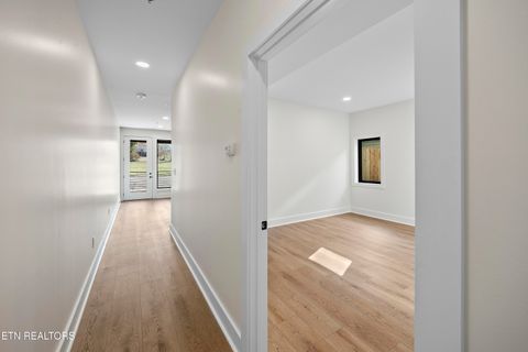 Tiny photo for 131 W Anderson Ave #302, Knoxville, TN 37917 (MLS # 1327032)