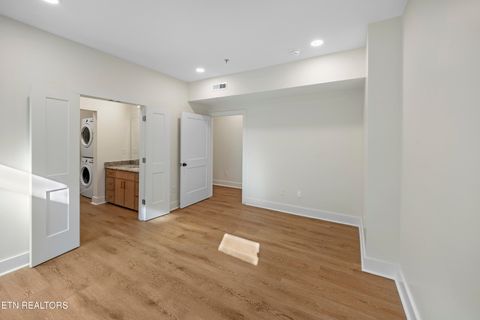 Tiny photo for 131 W Anderson Ave #302, Knoxville, TN 37917 (MLS # 1327032)