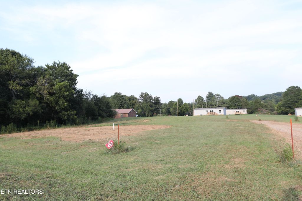 Photo of 464 S Amhurst Place, Englewood, TN 37329 (MLS # 1312891)