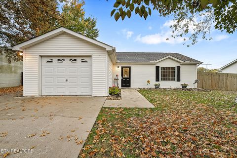 Photo of 7727 Bellchase Lane, Knoxville, TN 37918 (MLS # 1320727)