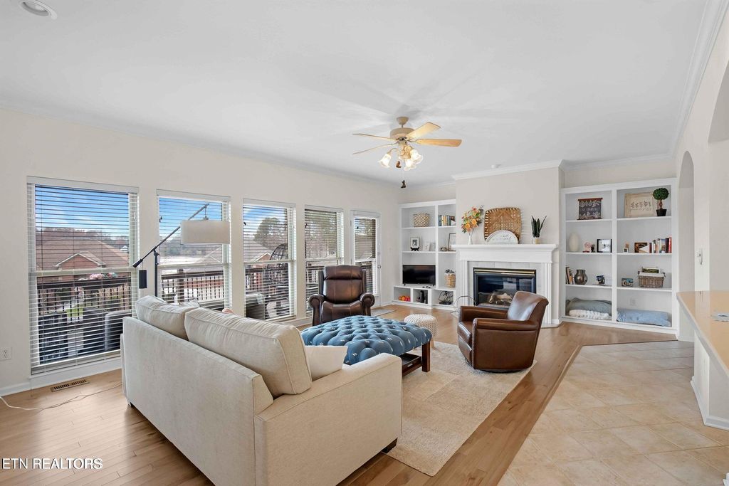 Photo of 304 Coyatee Shores Trace, Loudon, TN 37774 (MLS # 1337993)