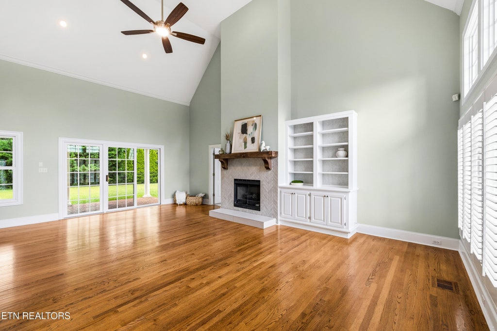 Photo of 3746 Jackson Bend Drive, Louisville, TN 37777 (MLS # 1348125)