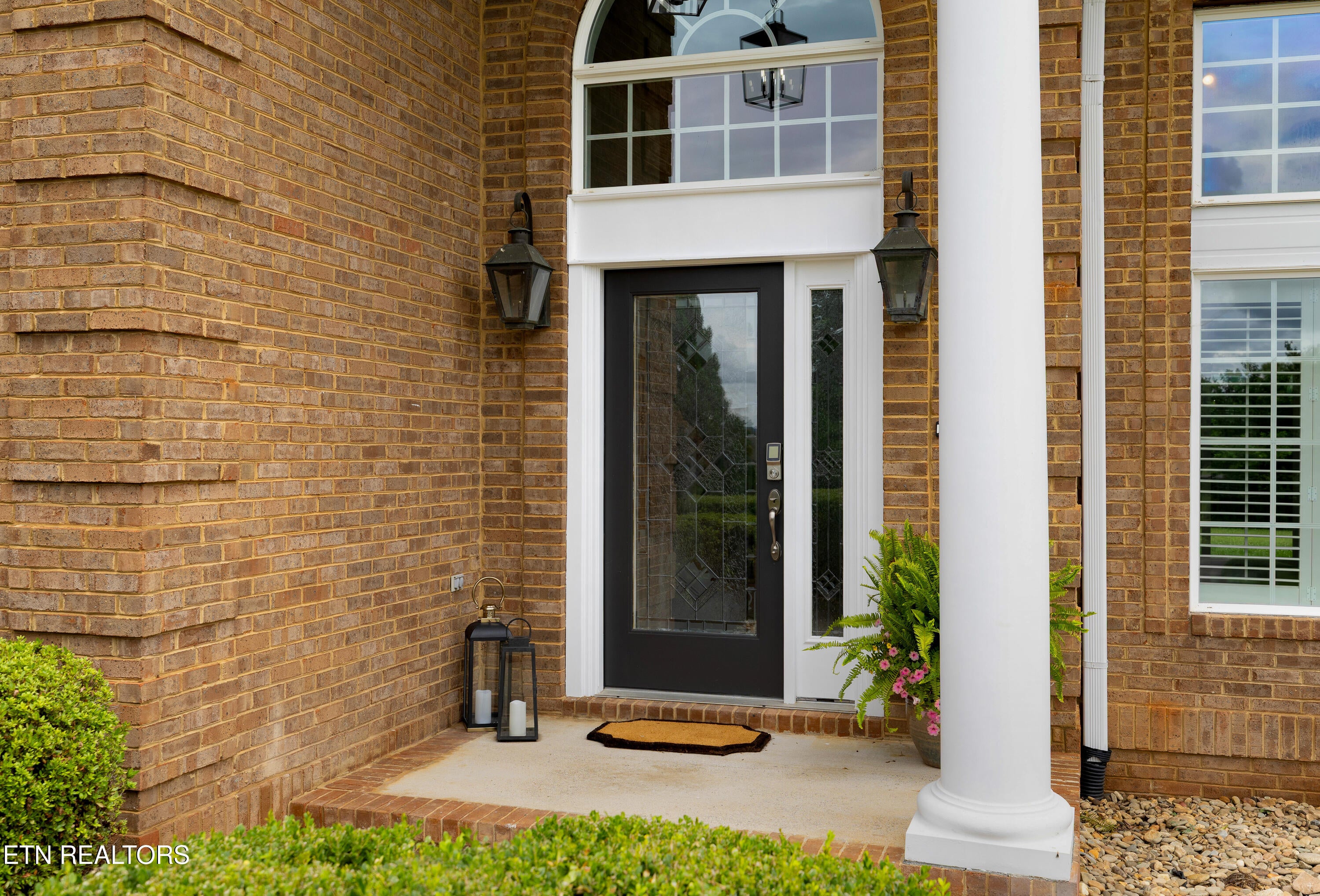 3746 Jackson Bend Drive