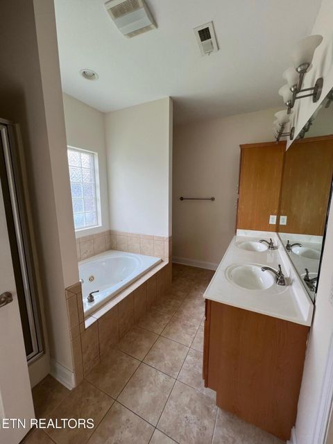 Tiny photo for 812 Fountain View Way, Seymour, TN 37865 (MLS # 1298841)