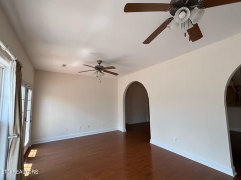 Tiny photo for 812 Fountain View Way, Seymour, TN 37865 (MLS # 1298841)