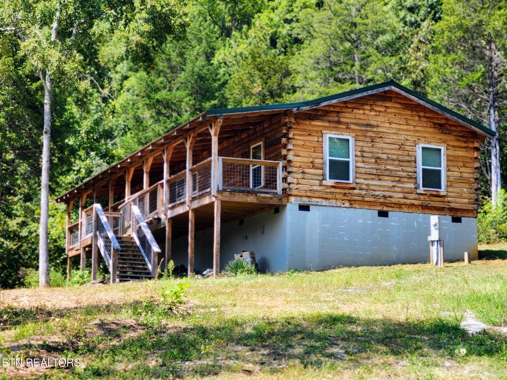 Photo of 239 County Road 468, Englewood, TN 37329 (MLS # 1354642)
