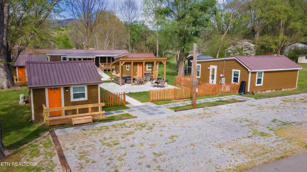 Photo of 8113 W Old Highway 73, Townsend, TN 37882 (MLS # 1336315)