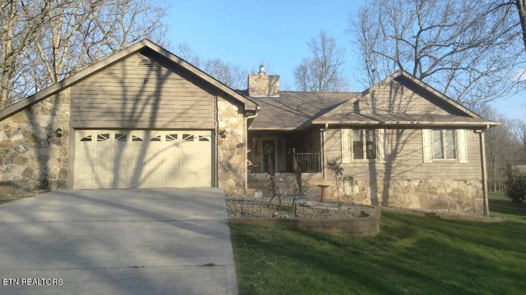 Photo of 107 Wickham Lane, Crossville, TN 38558 (MLS # 1334338)