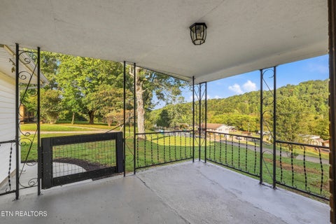 Tiny photo for 4634 Nails Creek Rd, Rockford, TN 37853 (MLS # 1355957)