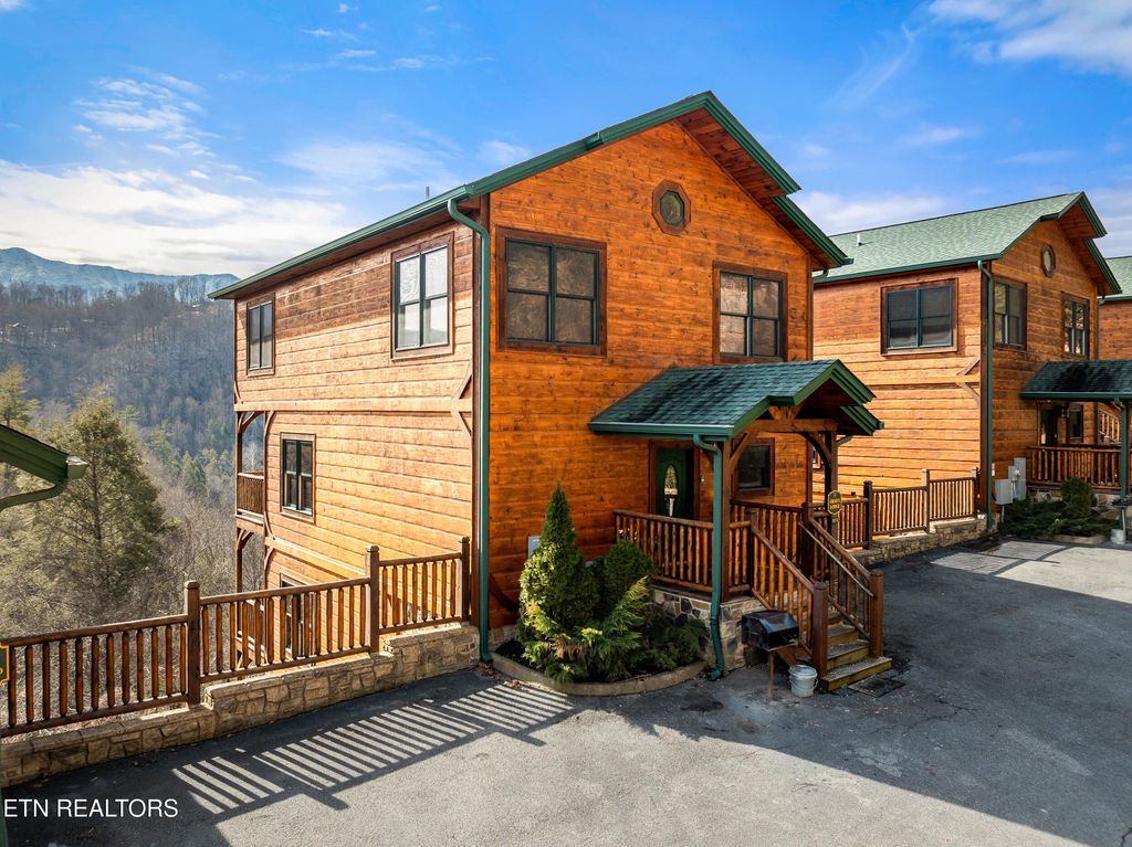 Photo of 856 Resort Way, Gatlinburg, TN 37738 (MLS # 1330898)