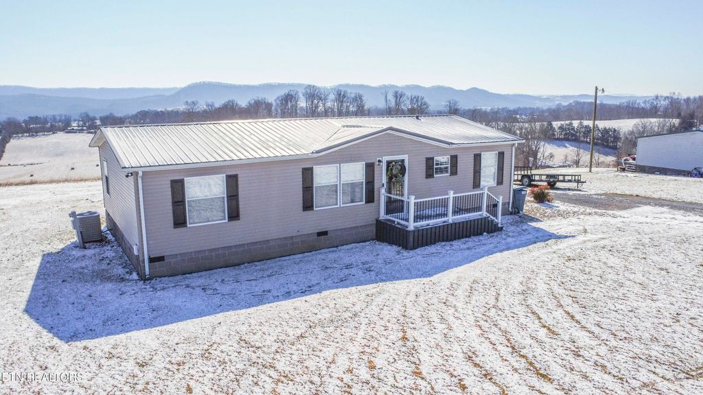Photo of 758 Grassy Hollow Rd, Tazewell, TN 37879 (MLS # 1328798)